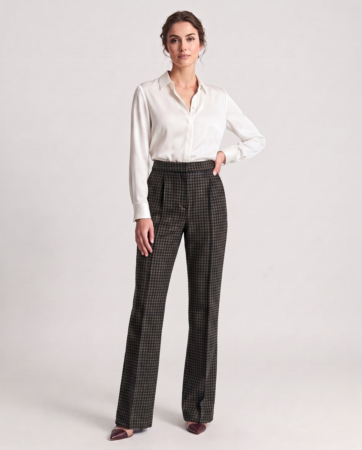 26APACO - PANTALONE ZAMPA